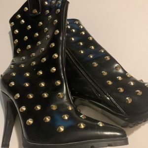 Fresh Studded boot heals